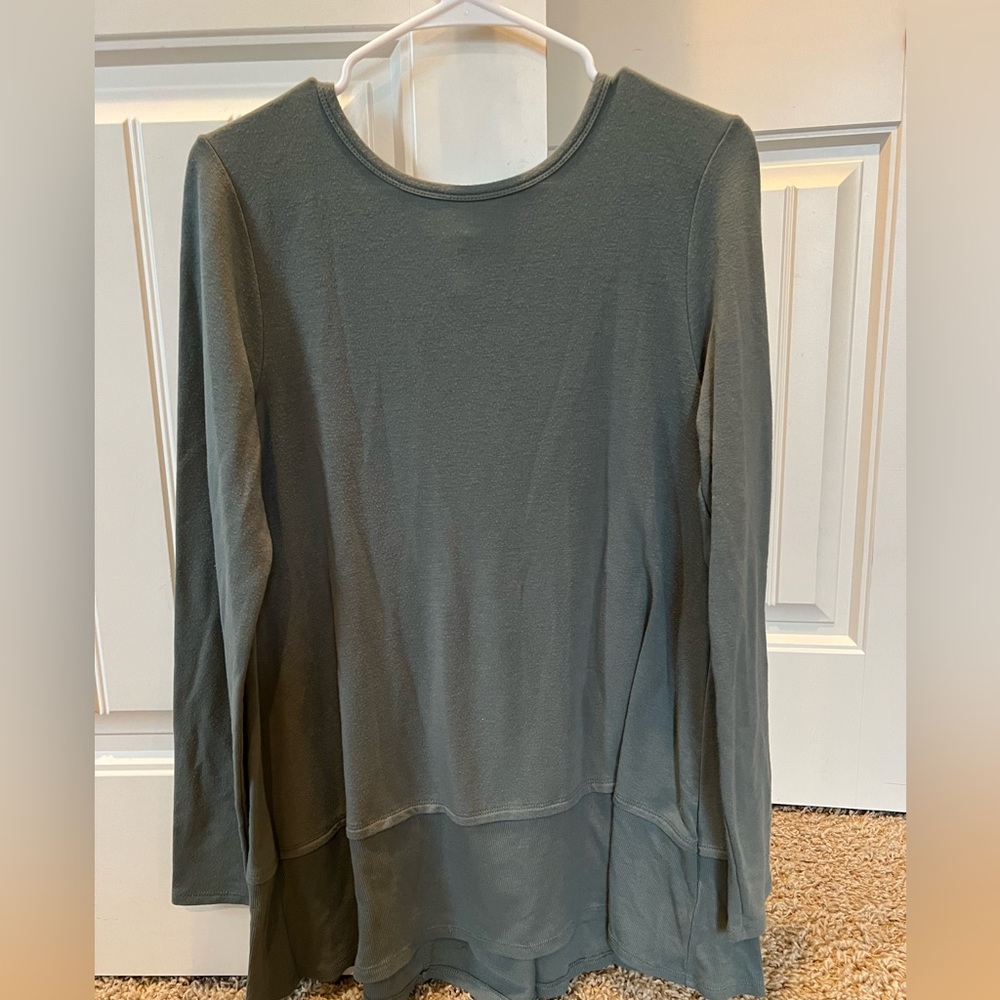 Cupio woman’s long sleeve top